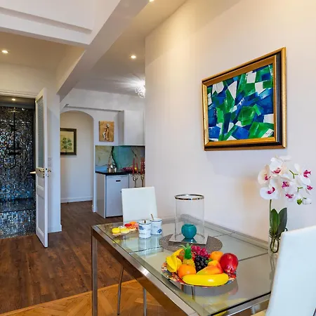 아파트 Le Royal Ap4456 By Riviera Homes *