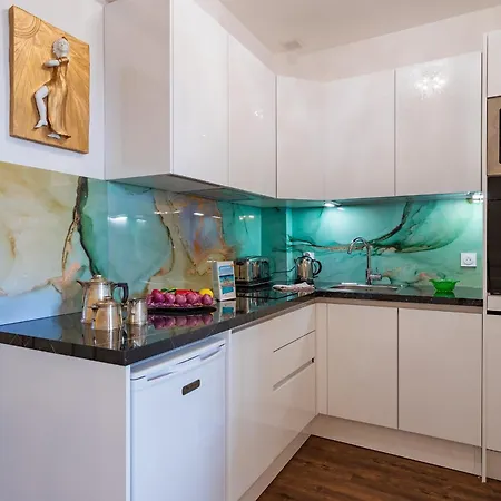 Le Royal Ap4456 By Riviera Homes 니스