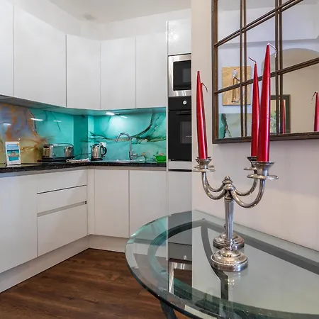 Le Royal Ap4456 By Riviera Homes 니스